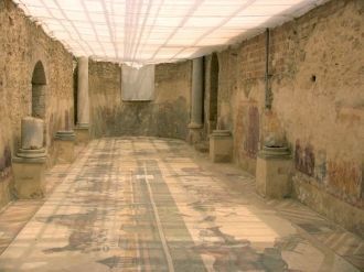 Палестра (гимнастический зал) представля