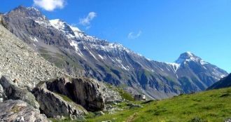 В периферийной зоне сохранены существова