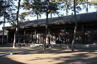 Павильон Наслаждения Туманами и Волнами,