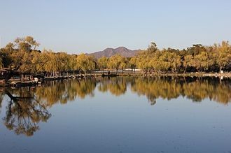 Вид на север от Павильонов в Сердце Вод.
