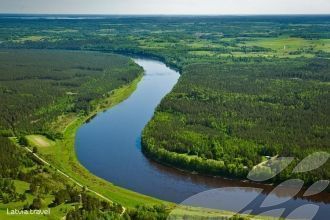Парк природы «Даугавас локи» расположен 