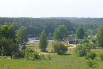 В парке расположено немало культурных и 