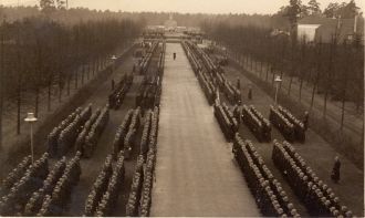 Латвия, Рига. Братское кладбище. От