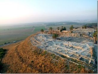 Холм Мегиддо образован из 26 слоев древн