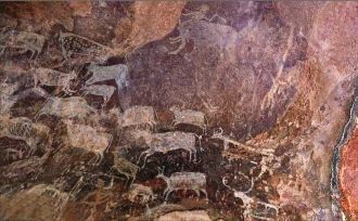 Долгое время о скальных жилищах Бхимбетк