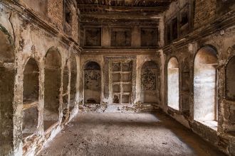 Поздний Османский гарем. Включает велико