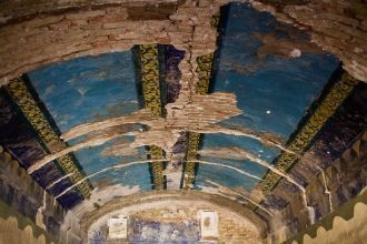 Потолок в одном из домов цитадели.