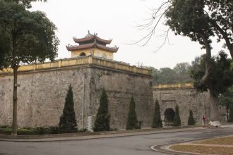 Французские военные решили стереть с лиц