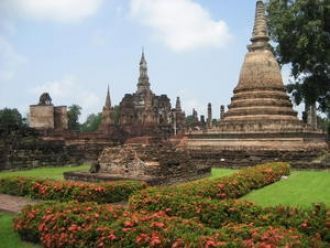 Весь исторический парк Сукохай разделён 