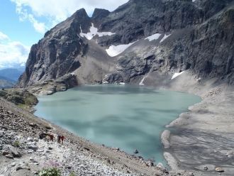 Высокогорное озеро Lac de l'Eychauda в Н