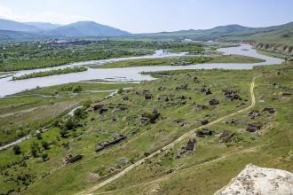 Участок, застроенный в 10 веке. На совет