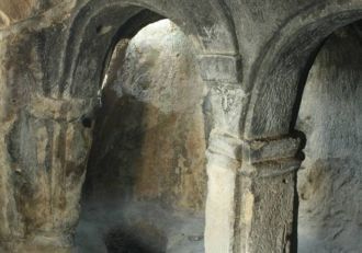 Одноколонный зал. В Зале Тамары хорошо в