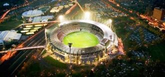 Вмещая сто тысяч человек, «Мельбурн Крик