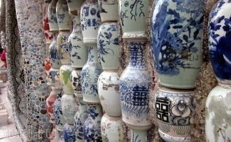 Сотни тысяч фрагментов и изделий из фарф