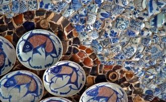 Считается, что стены Yuebao House украша