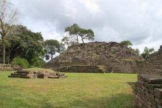 В археологической зоне Лубаантун есть не