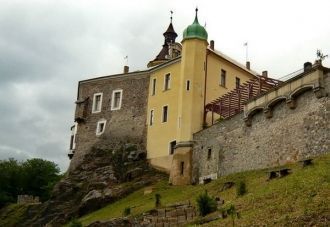 Вниманию туристов представлена арестантс