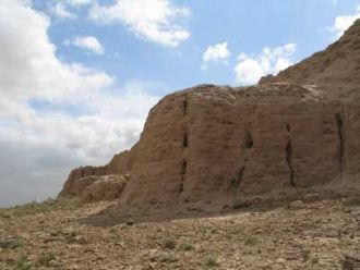 В здешних местах бытует легенда, согласн