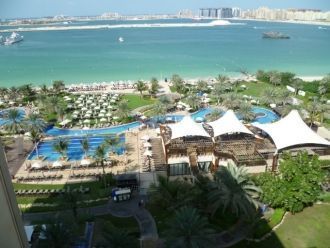 Помимо всего этого, здесь можно снять од