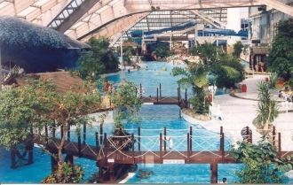 Здесь есть пляжи на открытом воздухе и б