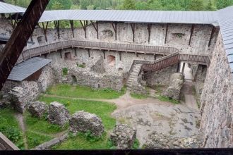 Замок Каяни.