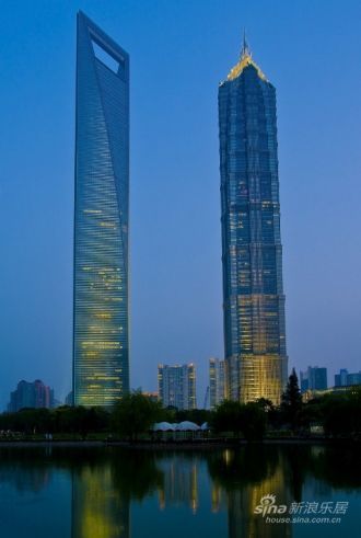 Работы по возведению здания вела компани