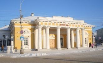 Если судить о здании Гауптвахты по масшт