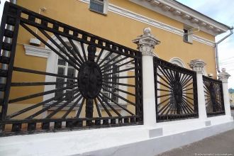 В его экспозиции музея представлены доку