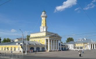 Здание гауптвахты - это фасад всего квар