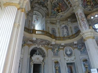 Кроме того, в музее представлено 89 живо