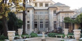 Палаццо Николозо Ломеллино с голубым фас