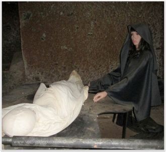 В Tomba della Casetta (№ 8) посетителей 