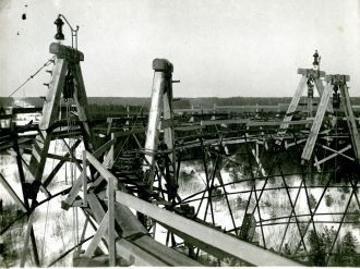 Строительство башни.