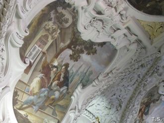 Элемент декора потолка Теологического за