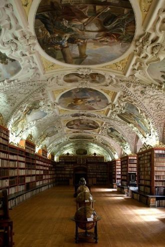 Каждый аббат монастыря стремился расшири