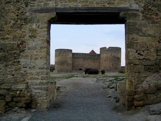 Вход в Гарнизонный двор.