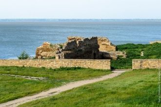 Не вся крепость сохранилась в идеальном 