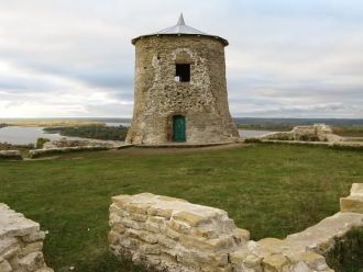 У достопримечательности существует неско