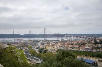 Кладбище находится на холме, поэтому с н