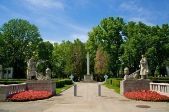 Мемориал советским солдатам.