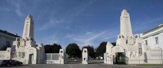 Это кладбище особенно ценится в узких кр