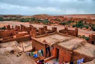 Население касбы давно перехало на соседн