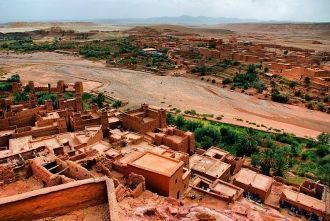 Вид на окрестности с вершины Айт-Бен-Хад