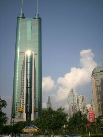 В возведении небоскреба участвовали боле