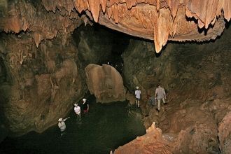 Керамика, найденная в пещере, представля