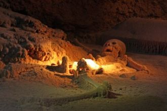 Гиды обычно носят с собой сухие сумки, в