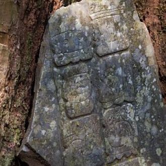 Пещера состоит из ряда камер, конечной и