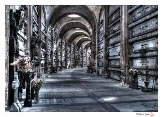 Тех, кто был менее обеспеченным, хоронят