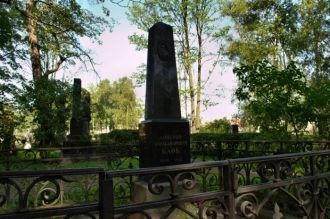 В 1930-х гг. на Литераторские мостки пер