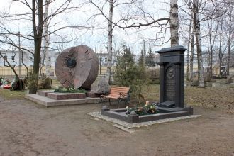 С 1933 года кладбище официально считаетс